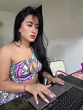 ArianaRouss from StripChat