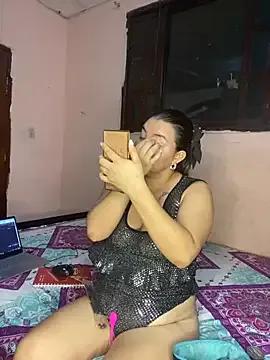 ArianaS12 from StripChat is Freechat