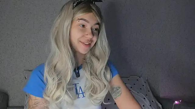ArianaWalker77 from StripChat is Freechat
