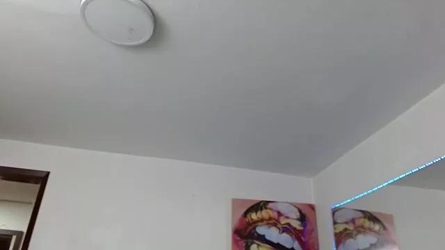 arianithaxox from StripChat