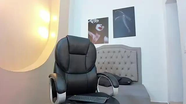 arianna_000 from StripChat