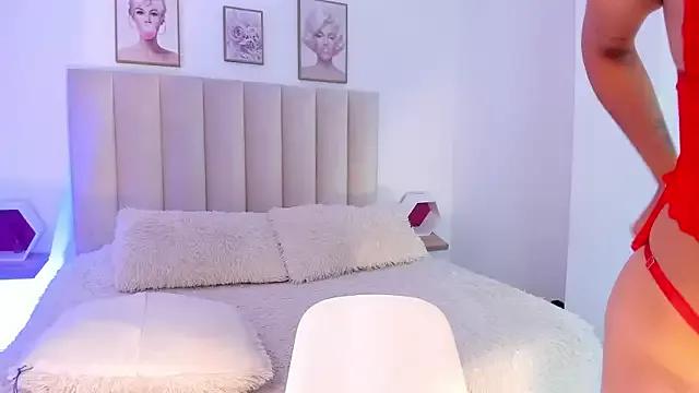 arianna_es from StripChat is Freechat