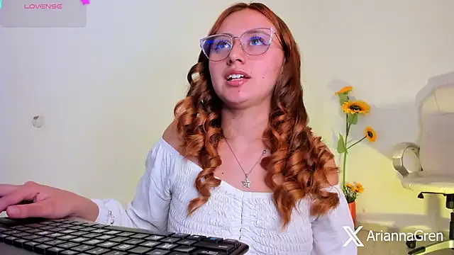 Arianna_Gren18 from StripChat is Freechat