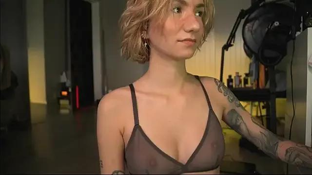 Arianna_Richi from StripChat