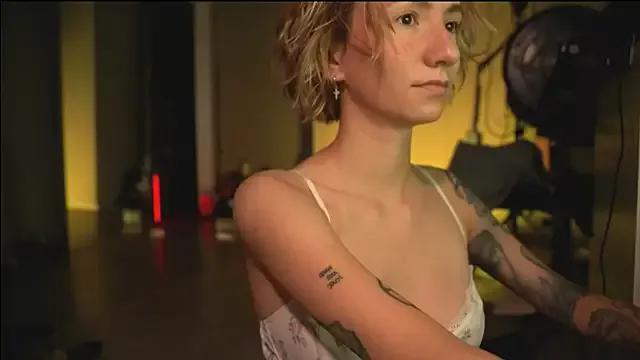 Arianna_Richi from StripChat