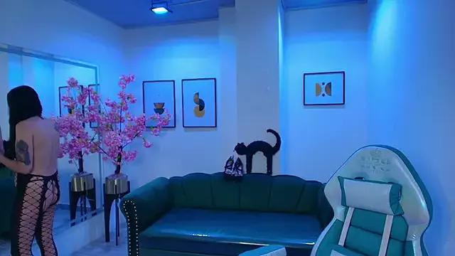 Try our streaming cams variety and talk on a personal level with our adorable girls streamers, showing off their bountiful shapes and dildos.