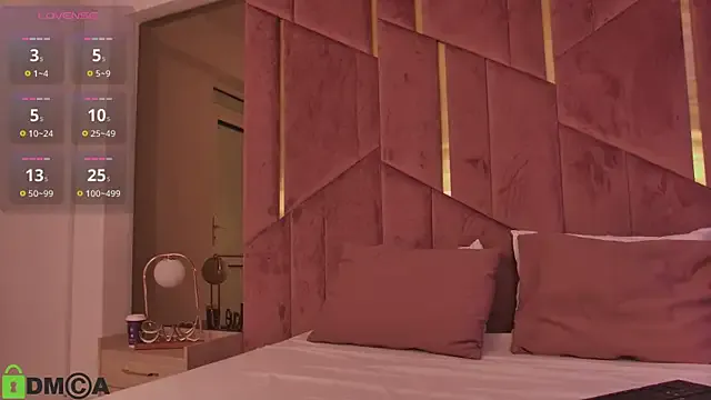 AriannaLure from StripChat is Freechat