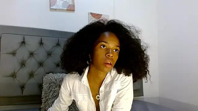 ariannaross_ from StripChat is Freechat