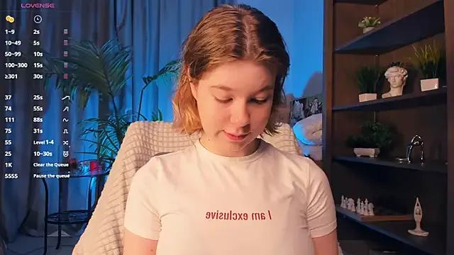 AriaraNoir from StripChat is Freechat