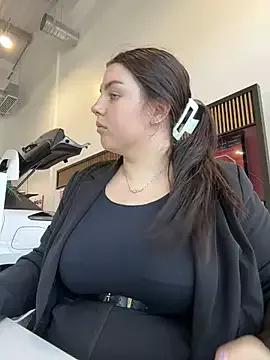 ariasbeautyx from StripChat is Freechat