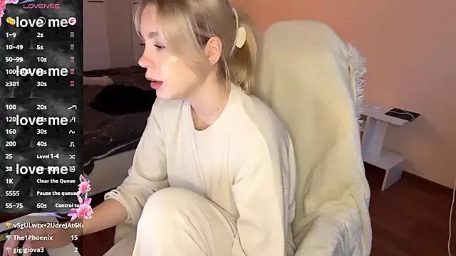 Ariashaa from StripChat