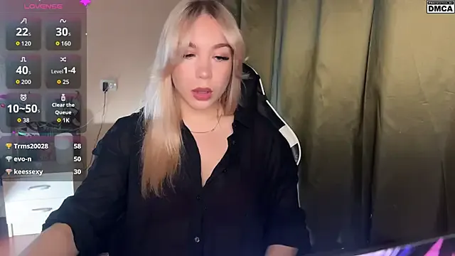 Try our streaming cams variety and talk on a personal level with our adorable girls streamers, showing off their bountiful shapes and dildos.