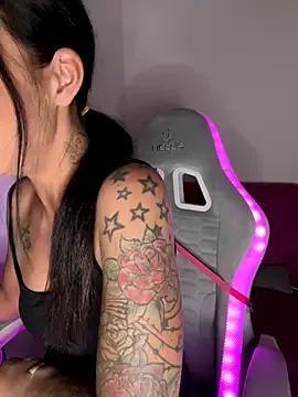 AriaValentina from StripChat is Freechat