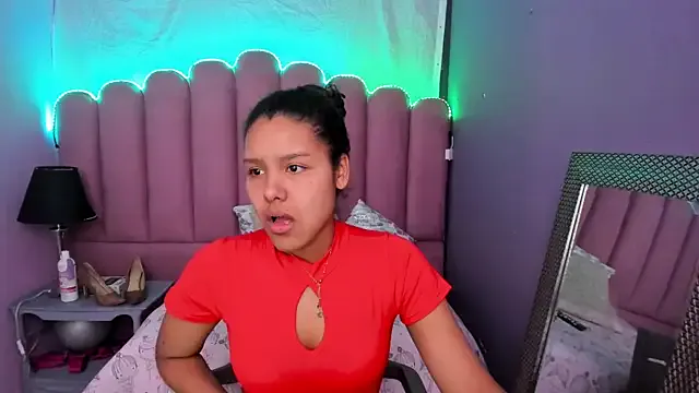 AriaVega from StripChat is Freechat