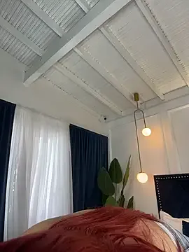 ArieliciousXXX from StripChat is Freechat