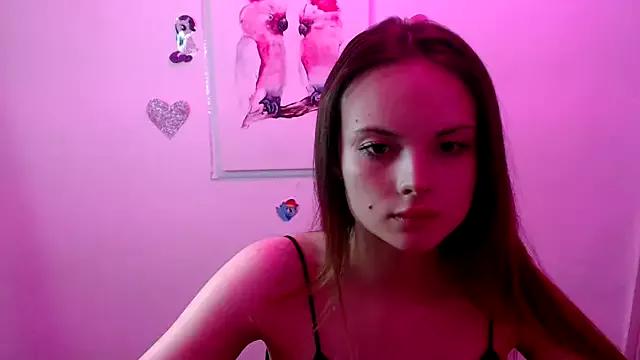 Ariella_ari from StripChat is Freechat