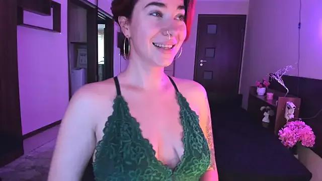 ArielleVellvi from StripChat is Freechat