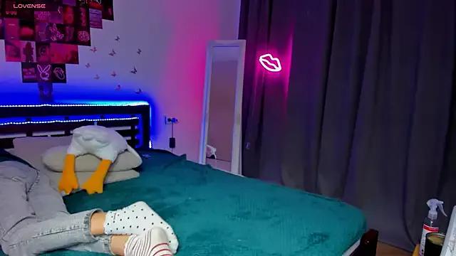 ArinaWinss from StripChat