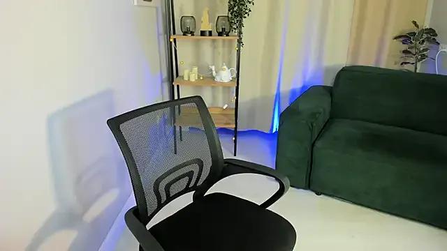 Try our streaming cams variety and talk on a personal level with our adorable girls streamers, showing off their bountiful shapes and dildos.