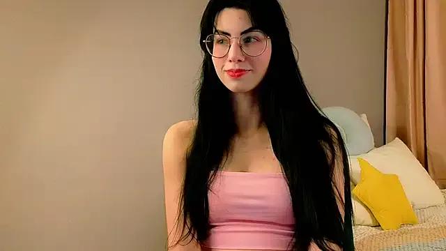ArlineJanik from StripChat
