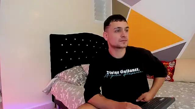 Aron-santoro from StripChat is Freechat