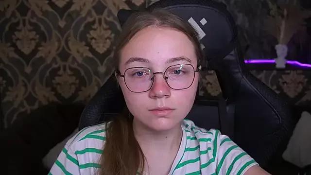 Try our streaming cams variety and talk on a personal level with our adorable girls streamers, showing off their bountiful shapes and dildos.