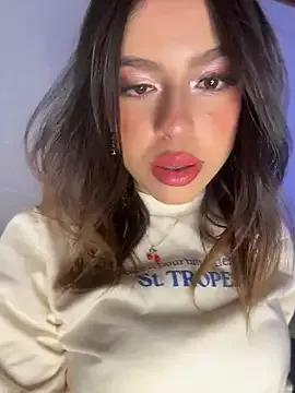 artemis_nyx from StripChat is Freechat