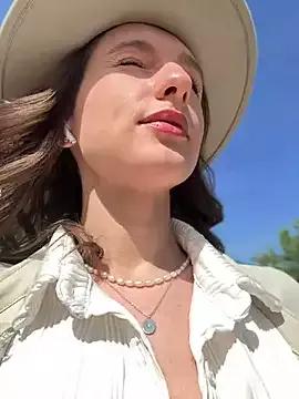 ArtistAnn from StripChat is Freechat