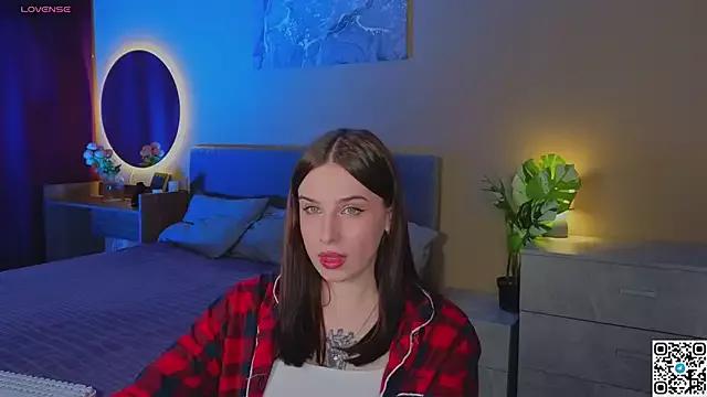 Arya_deepthroat_queen from StripChat