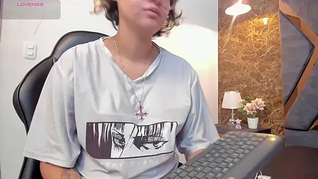 Asami_Hattori from StripChat is Freechat