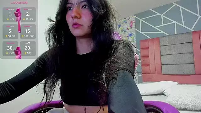 Asaray_T from StripChat