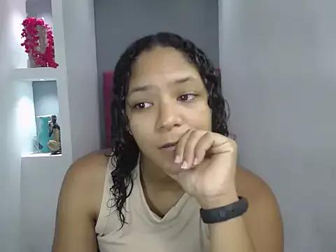 Ashanty21 from StripChat