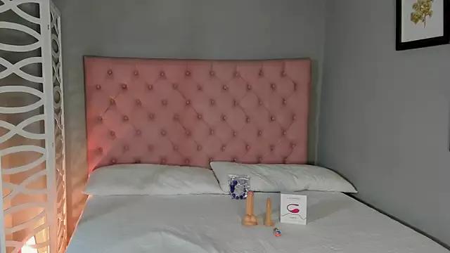 Try our streaming cams variety and talk on a personal level with our adorable girls streamers, showing off their bountiful shapes and dildos.