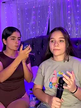 Ashley_and_Zoe from StripChat