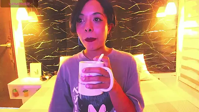 ASHLEY_QUALLEY from StripChat is Freechat