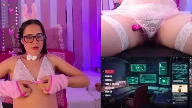 Try our streaming cams variety and talk on a personal level with our adorable girls streamers, showing off their bountiful shapes and dildos.
