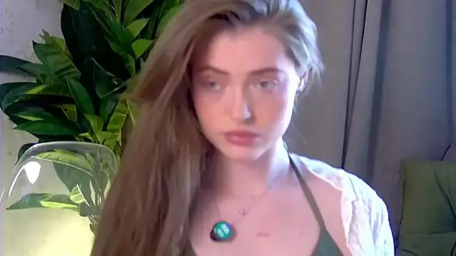 AshleyD_ from StripChat is Freechat