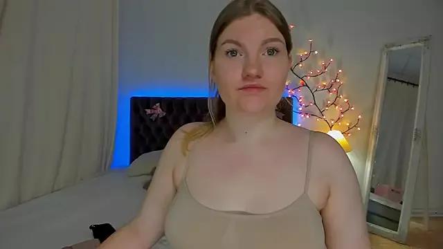 AshleyJoness from StripChat is Freechat