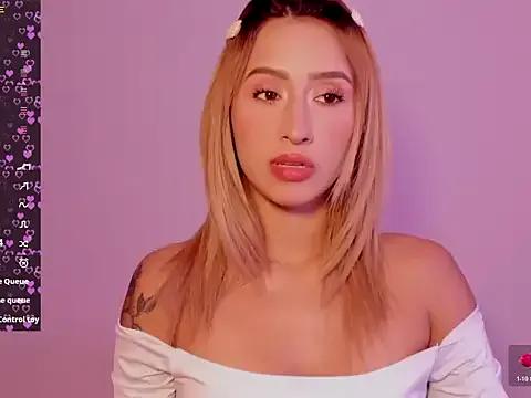 Ashleyroys_111 from StripChat is Freechat