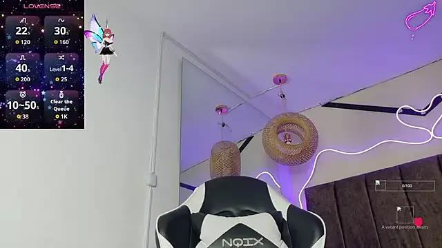 Try our streaming cams variety and talk on a personal level with our adorable girls streamers, showing off their bountiful shapes and dildos.
