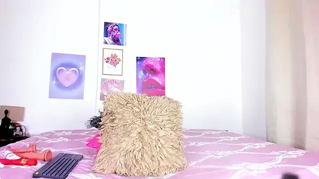 Try our streaming cams variety and talk on a personal level with our adorable girls streamers, showing off their bountiful shapes and dildos.