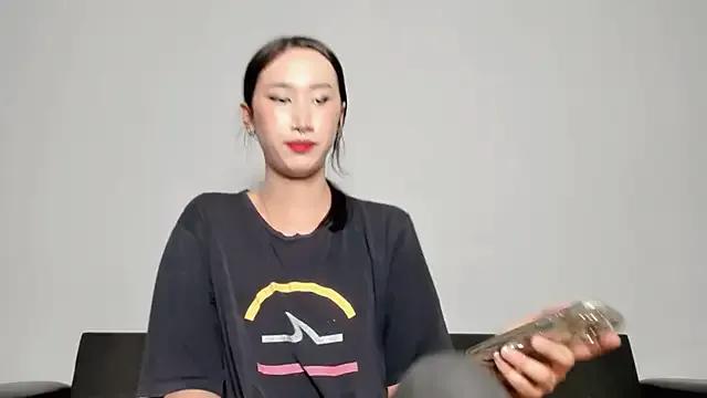 Asian_kiya from StripChat