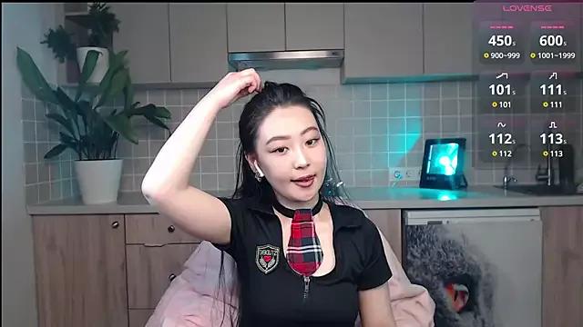 asian_littlee_girl from StripChat