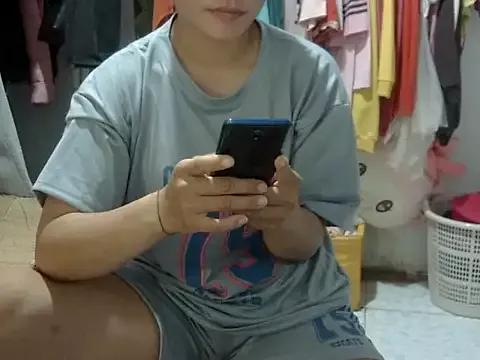 Asian_Wildflower from StripChat
