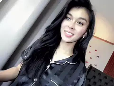 asiansmilexx from StripChat is Freechat