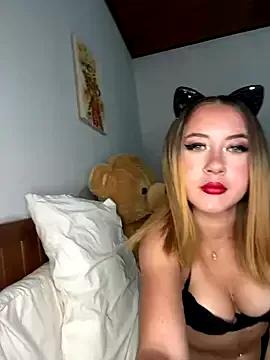 asraifae from StripChat