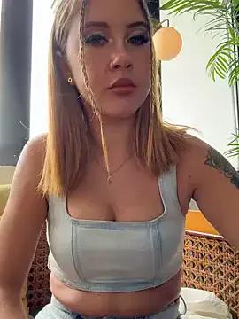 asraifae from StripChat