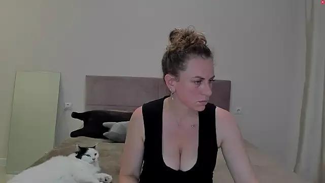Try our streaming cams variety and talk on a personal level with our adorable girls streamers, showing off their bountiful shapes and dildos.