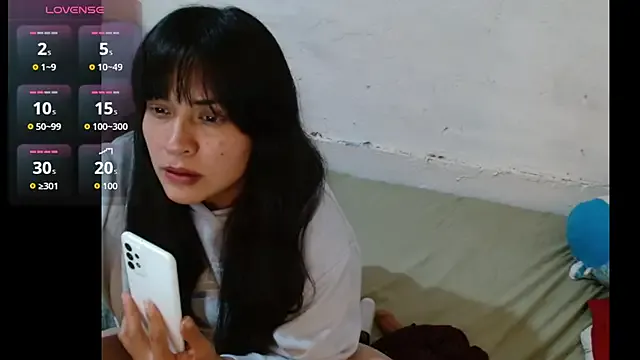 Try our streaming cams variety and talk on a personal level with our adorable girls streamers, showing off their bountiful shapes and dildos.