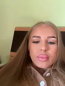 AubrieleRouj1 from StripChat